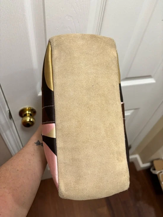 Coach VINTAGE G05M-8F33 Hamptons Optic Scarf Print w Tan Suede Bottom Tote EUC - Picture 7 of 15